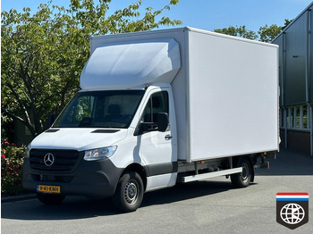 Xe tải nhỏ thùng kín MERCEDES-BENZ Sprinter
