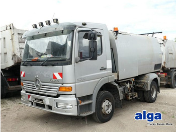 Xe quét đường BUCHER