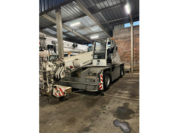 Cẩu bánh lốp DEMAG