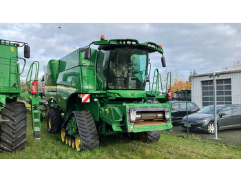 Máy gặt đập JOHN DEERE S680