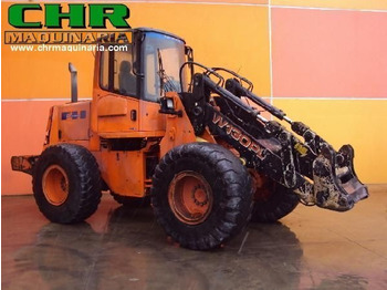 Máy xúc lật bánh lốp FIAT-HITACHI