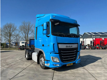 Xe đầu kéo DAF XF