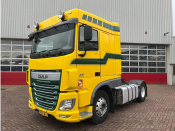 Xe đầu kéo DAF XF 440