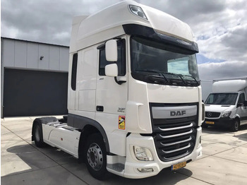 Xe đầu kéo DAF XF 460
