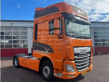 Xe đầu kéo DAF XF 460