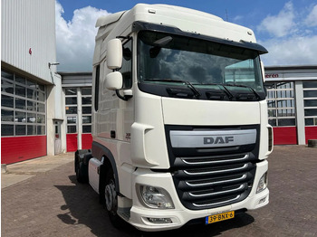 Xe đầu kéo DAF XF 460
