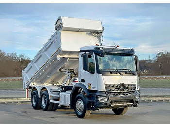 Xe ben MERCEDES-BENZ Arocs 3240