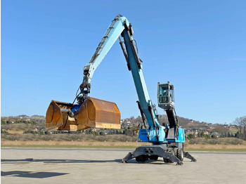Máy xúc bánh lốp TEREX