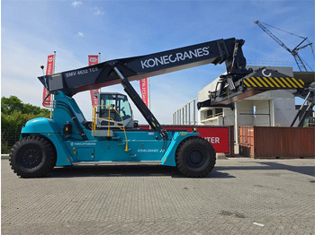 Xe tiếp cận xếp chồng KONECRANES