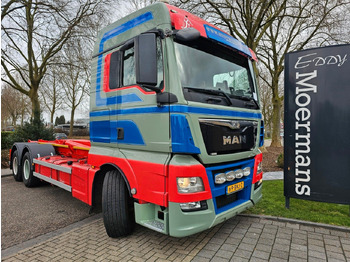 Xe tải nâng móc MAN TGX 26.560