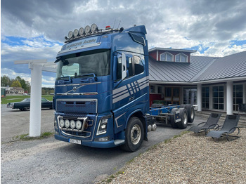 Xe tải khung gầm VOLVO FH 750