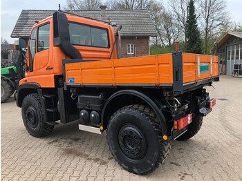 Xe tải thùng lửng/ Phẳng, Tiện ích/ Xe đặc dụng Mercedes-Benz Unimog U400: hình 2