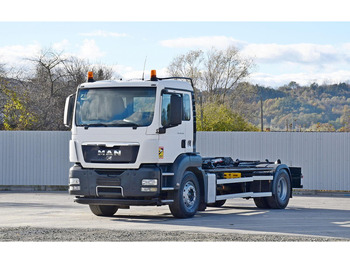 Xe tải nâng móc MAN TGS 18.320