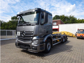 Xe tải nâng móc MERCEDES-BENZ Actros 2545