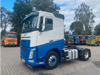 Xe đầu kéo VOLVO FH 460
