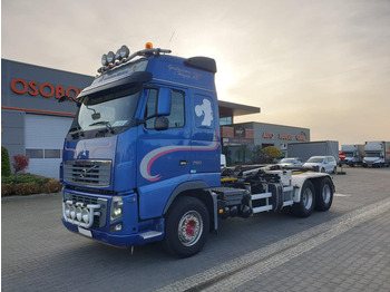 Xe tải nâng móc VOLVO FH16 750