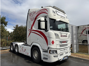 Xe đầu kéo SCANIA R 500