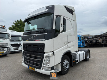 Xe đầu kéo VOLVO FH 460