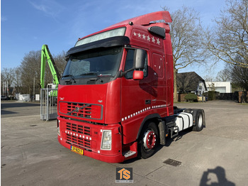 Xe đầu kéo VOLVO FH