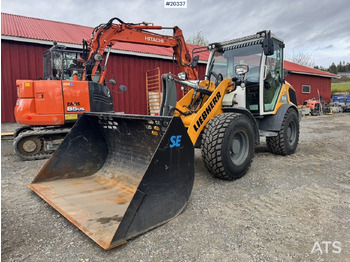 Máy xúc lật bánh lốp LIEBHERR L 506