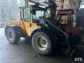 Máy xúc lật bánh lốp