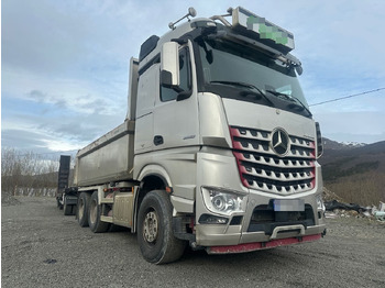Xe ben MERCEDES-BENZ Arocs 2658