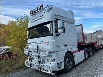 Xe đầu kéo DAF XF 105