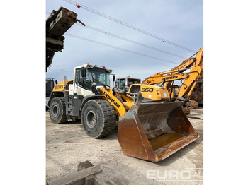 Máy xúc lật bánh lốp LIEBHERR L 556