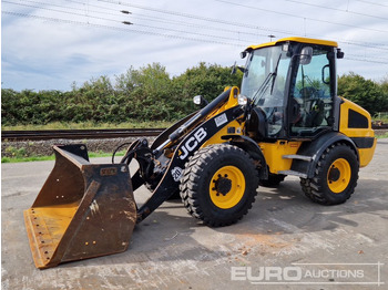 Máy xúc lật bánh lốp JCB 409