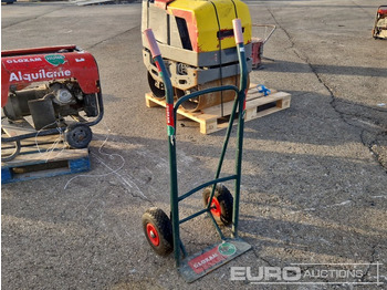 Trang thiết bị xây dựng