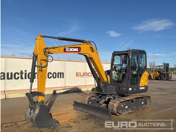 Máy xúc mini XCMG XE60GA