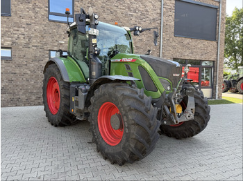 Máy cày FENDT 718 Vario