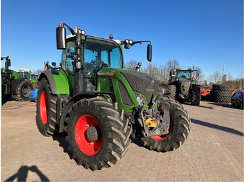 Máy cày FENDT 718 Vario