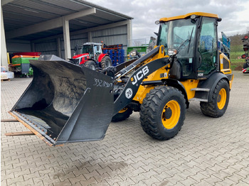Máy xúc lật JCB 409