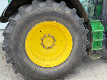 Máy cày John Deere 6210 R: hình 2