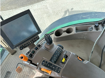 Máy cày John Deere 7230R: hình 2