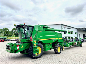 Máy gặt đập JOHN DEERE T660