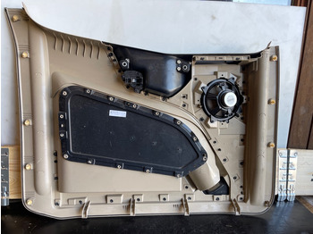 Cabin và nội thất MERCEDES-BENZ