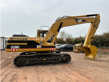 Máy xúc bánh xích CATERPILLAR 320BL