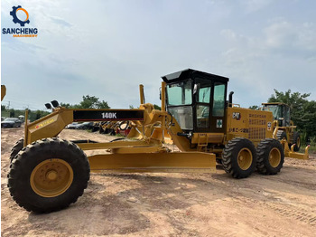 Máy san CATERPILLAR 140K