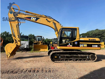 Máy xúc bánh xích CATERPILLAR 320B