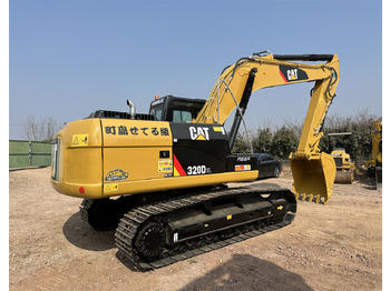 Máy xúc bánh xích CATERPILLAR 320D2