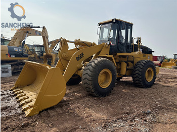 Máy xúc lật bánh lốp CATERPILLAR 966F