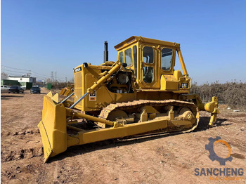 Máy ủi CATERPILLAR D8K