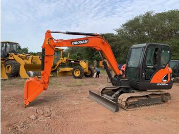 Máy xúc DOOSAN DX55