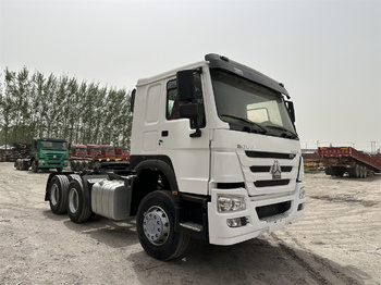 Xe đầu kéo SINOTRUK HOWO