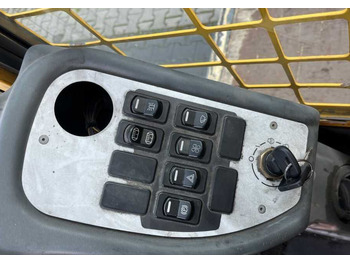 Máy chất hàng bên Baumann HX50/12/51TR: hình 2 Máy chất hàng bên Baumann HX50/12/51TR: hình 2