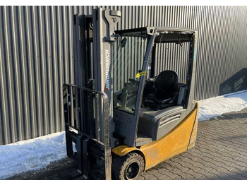 Xe nâng điện JUNGHEINRICH EFG