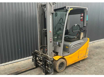 Xe nâng điện JUNGHEINRICH EFG