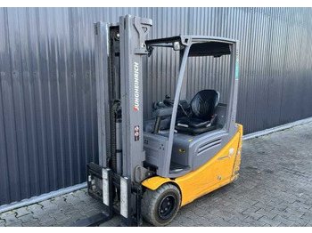 Xe nâng điện JUNGHEINRICH EFG